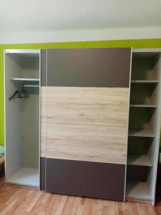 Domek Relov Bagian luar foto