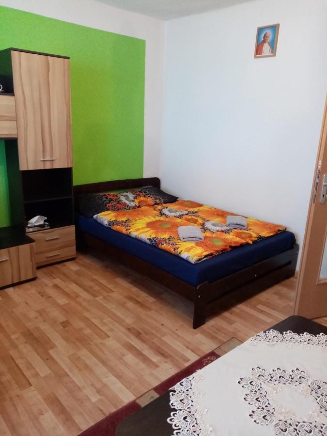 Domek Relov Bagian luar foto